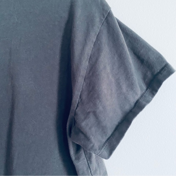 Forever 21 Women's Gray & White Moon Graphic Cropped Short Sleeve T Shirt Small - Picture 10 of 10